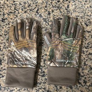 Mossy Oak Field Stream Camouflage Gloves
